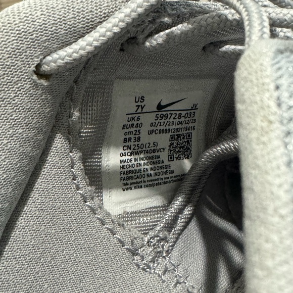Wmns Roshe One 'Cool Grey' - Picture 5 of 6